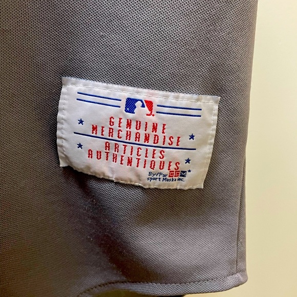 Vintage Atlanta Braves MLB Jersey - Picture 2 of 3